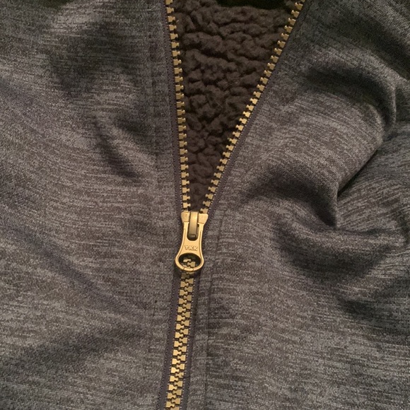 Children’s Place Sport Sherpa Hoodie Navy Blue and Black Size 5/6 never worn - Picture 4 of 4